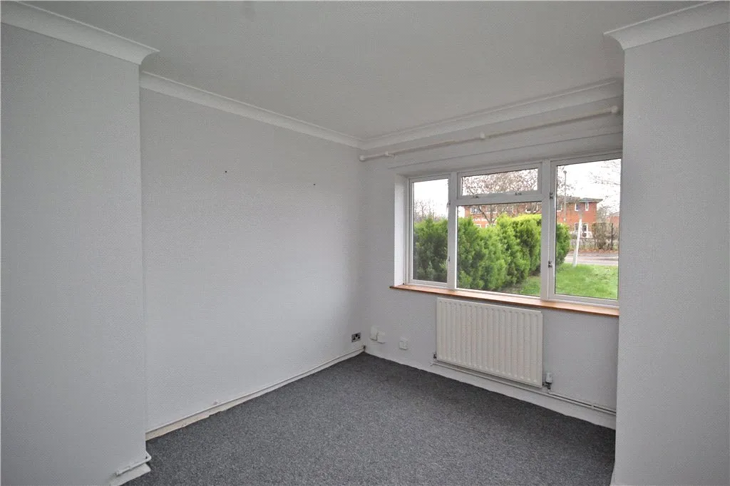 Larch Avenue, Guildford, GU1, photo 10