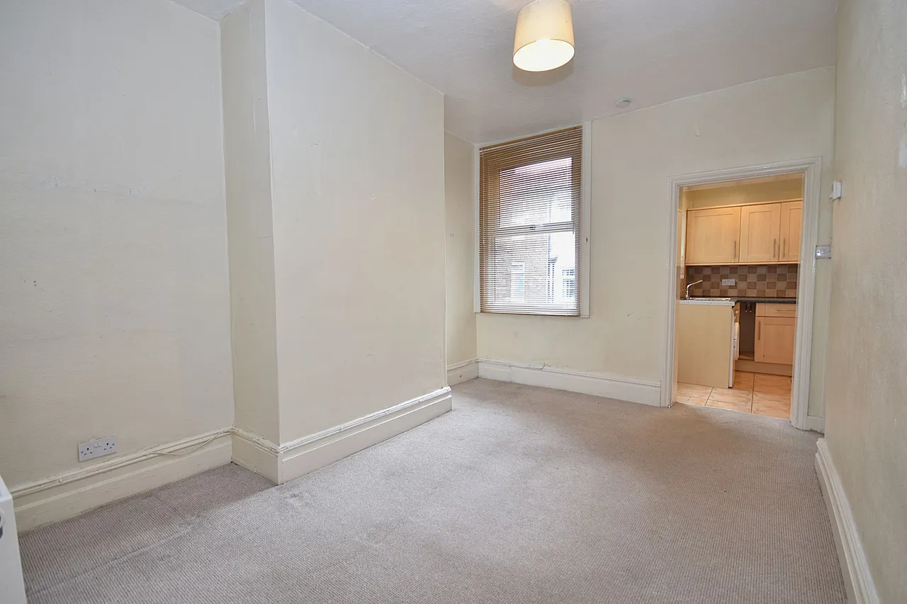 Hurdsfield Road, Macclesfield, photo 4