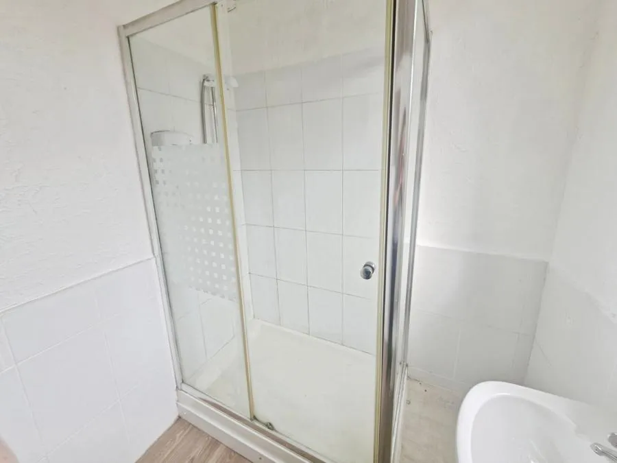 Jubilee Avenue, Portsmouth, PO6, photo 6