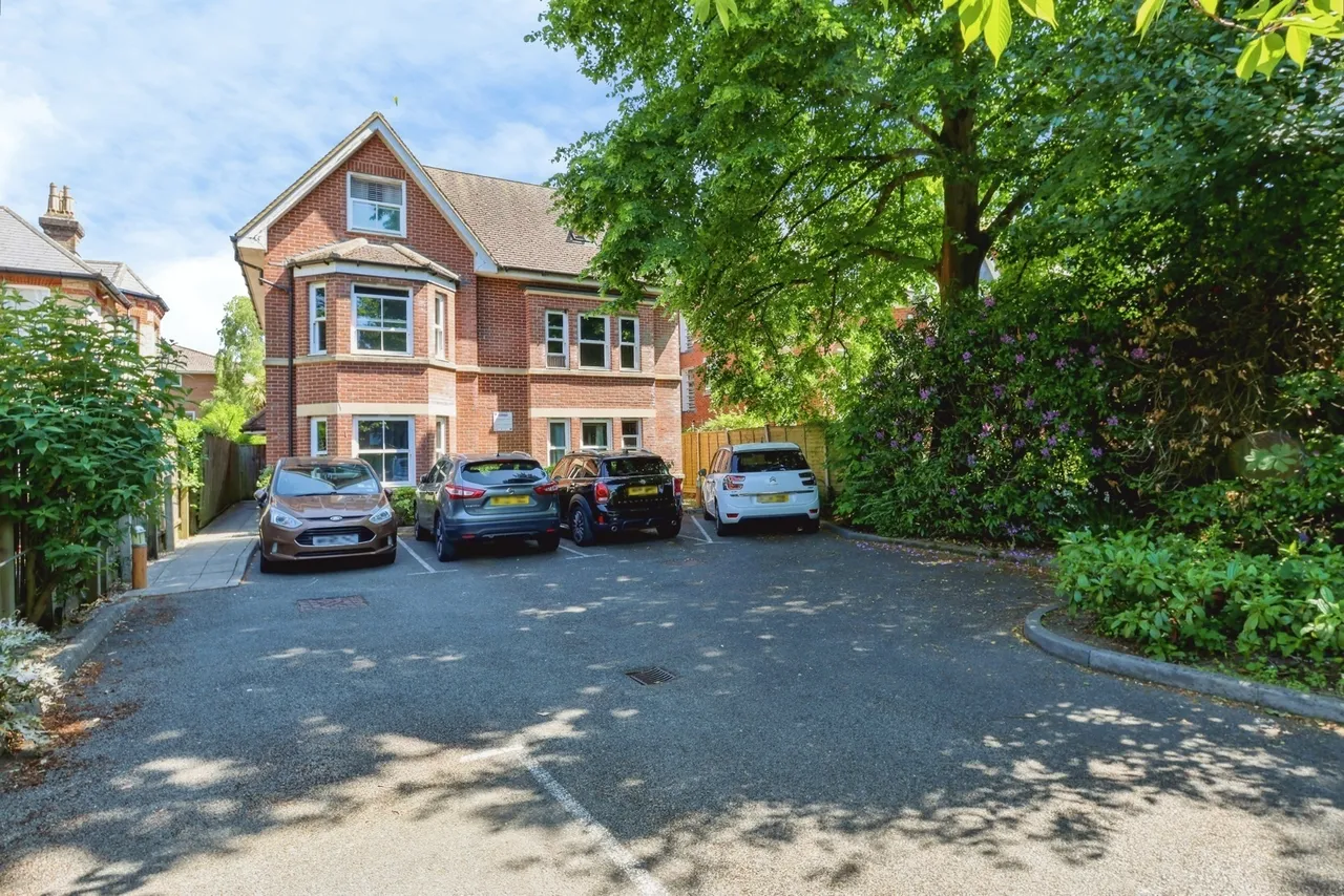 3 bed flat for sale, Wimborne Road, Bournemouth, BH2