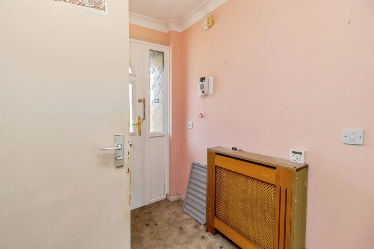 Bryony Place, Conniburrow, Milton Keynes, Buckinghamshire, MK14, photo 13