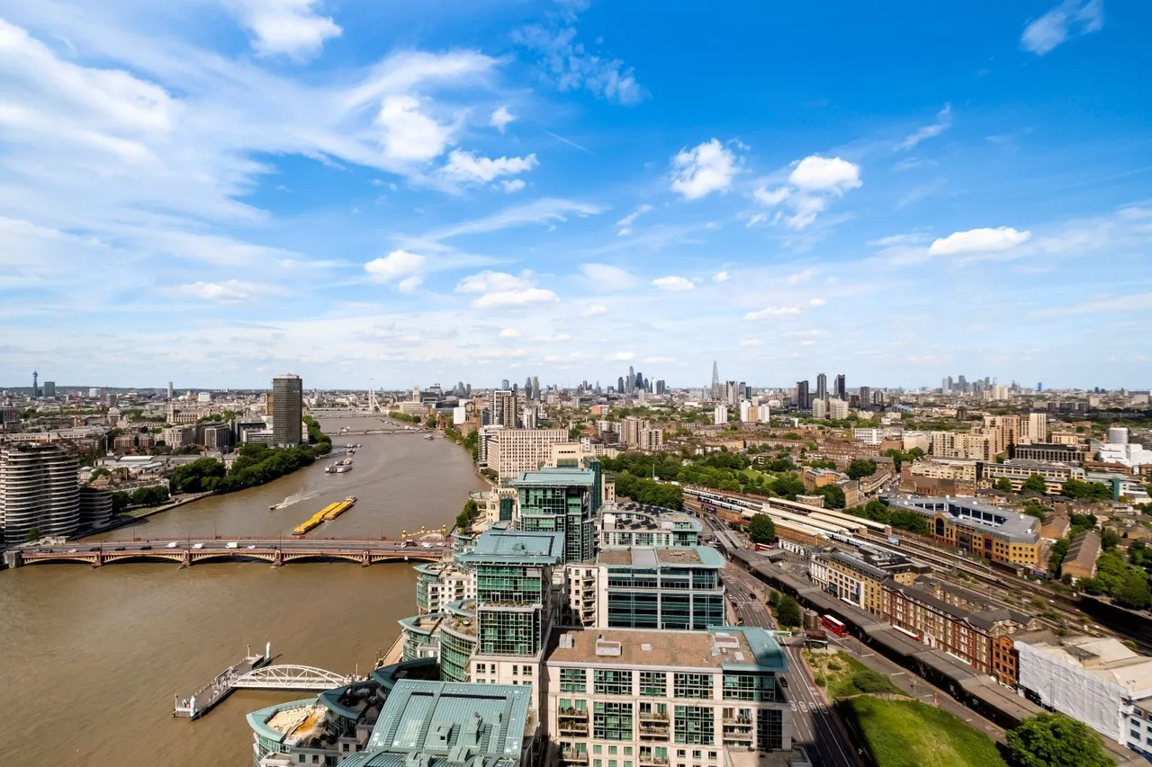 Nine Elms Lane, London, SW8, photo 12