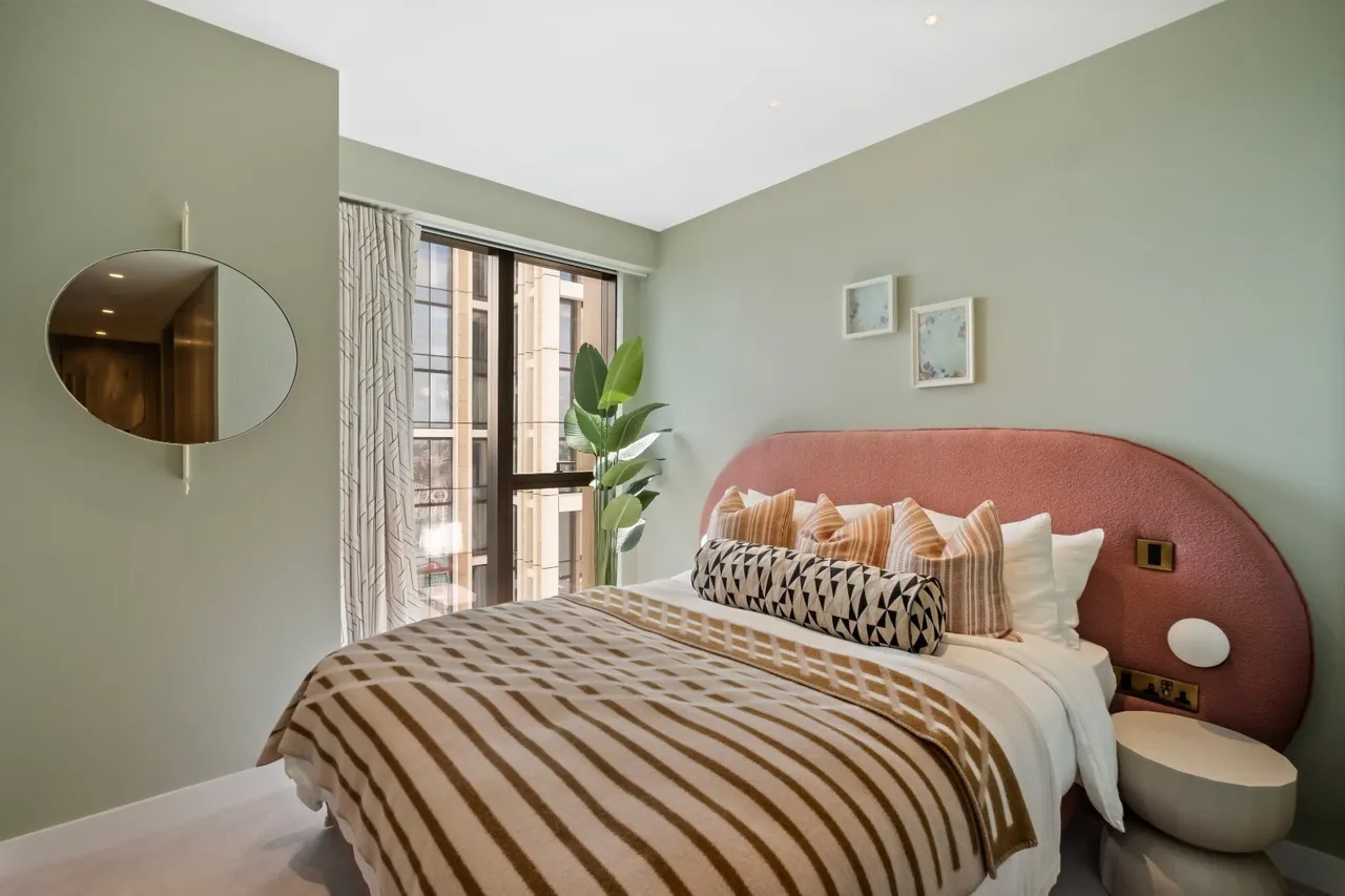 Nine Elms Lane, London, SW8, photo 17