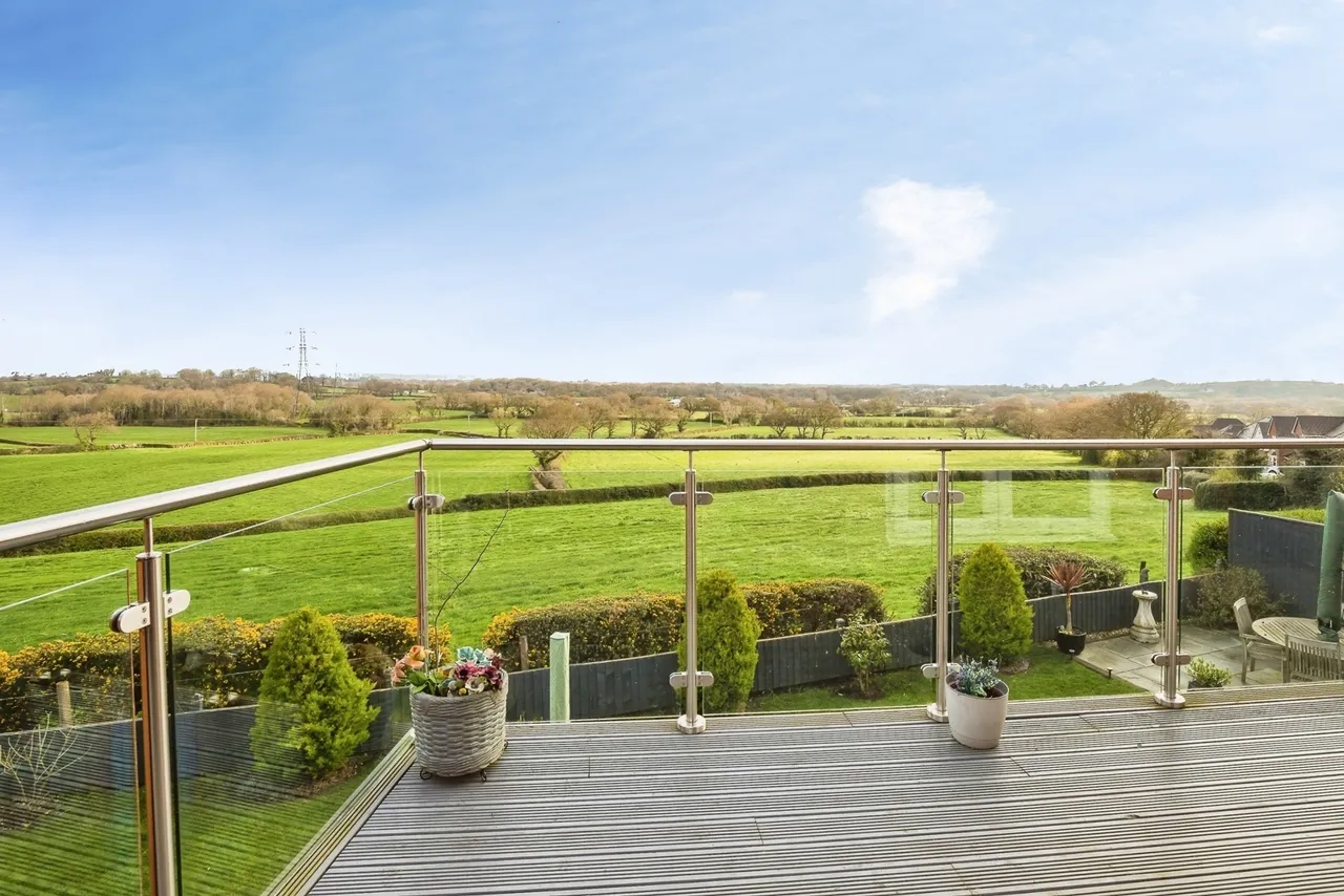 Llys Y Graig, Bryn-y-Baal, CH7, photo 26