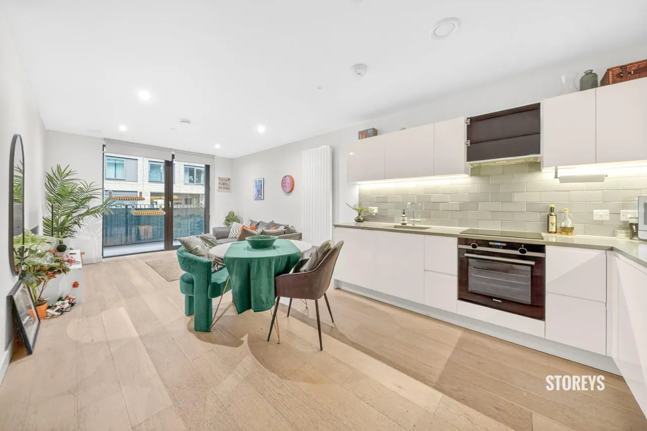 1 bed flat for sale, Royal Crest Avenue, Silvertown, E16