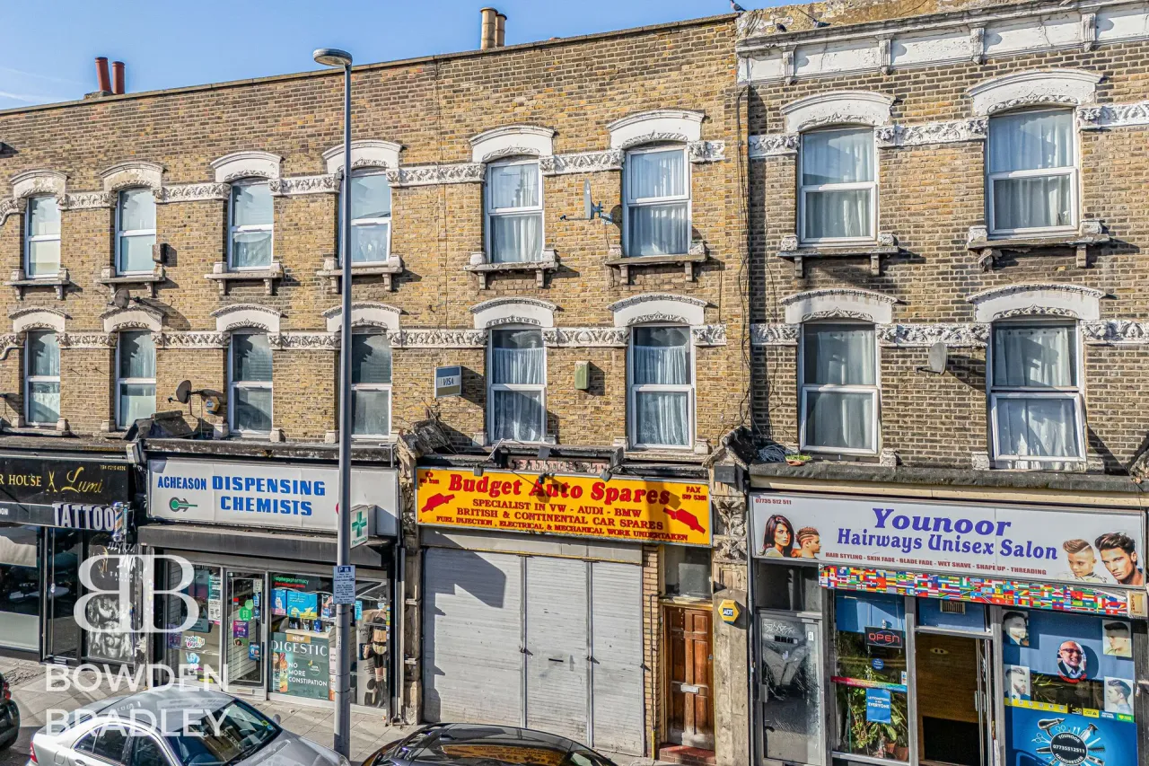 High Road, Leytonstone, E11, photo 12