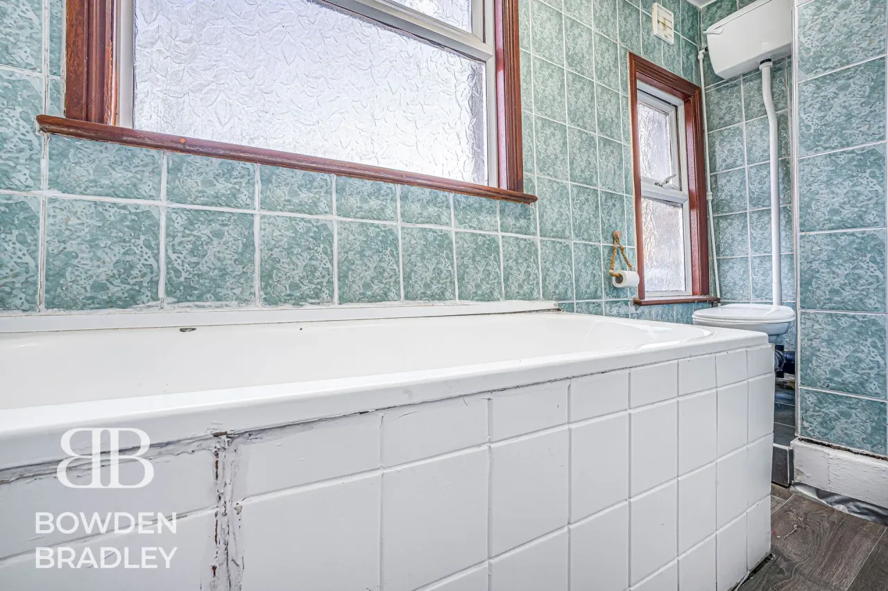 High Road, Leytonstone, E11, photo 9