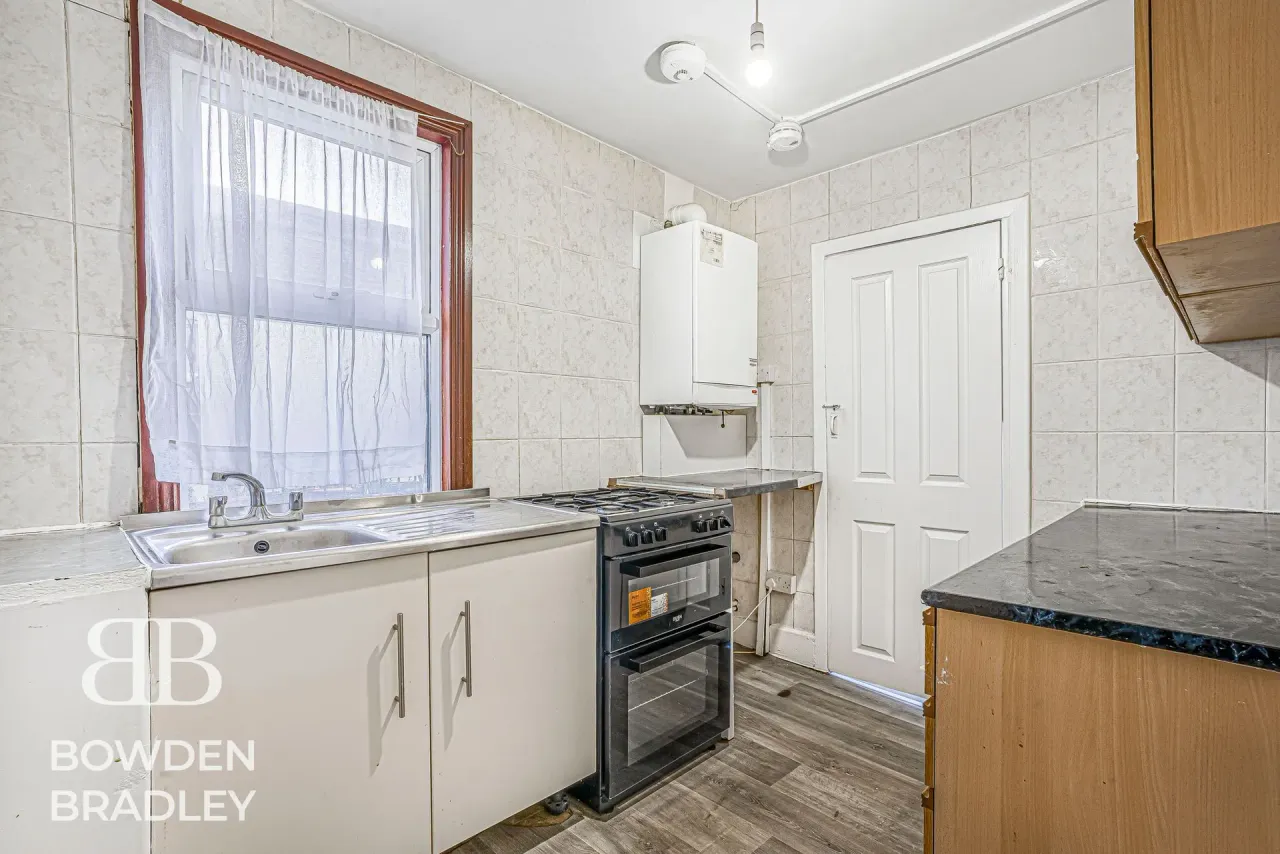 High Road, Leytonstone, E11, photo 17