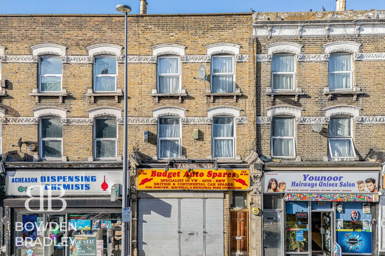 1 bed flat to rent, High Road, Leytonstone, E11