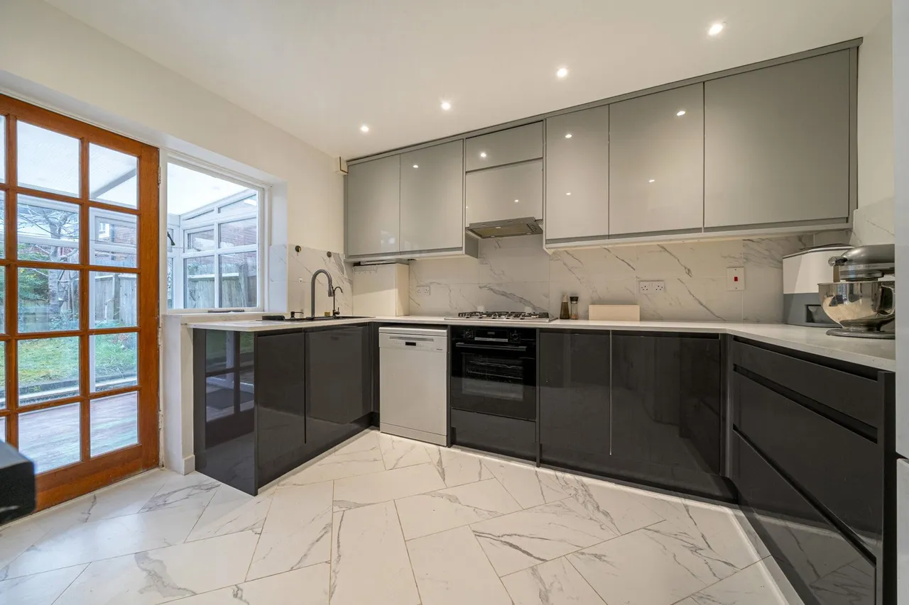St. Giles Close, BR6, photo 2