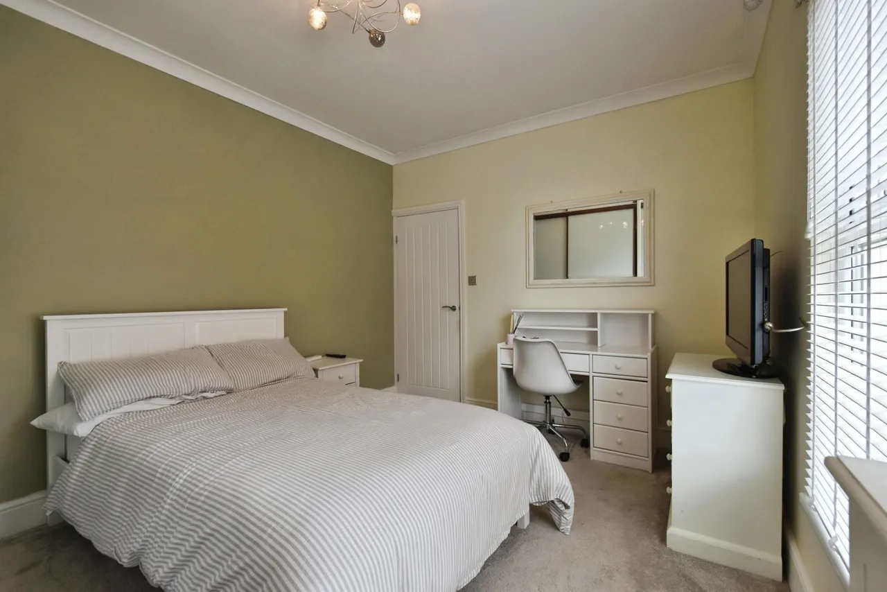 Tycroes Road, Tycroes, SA18, photo 13