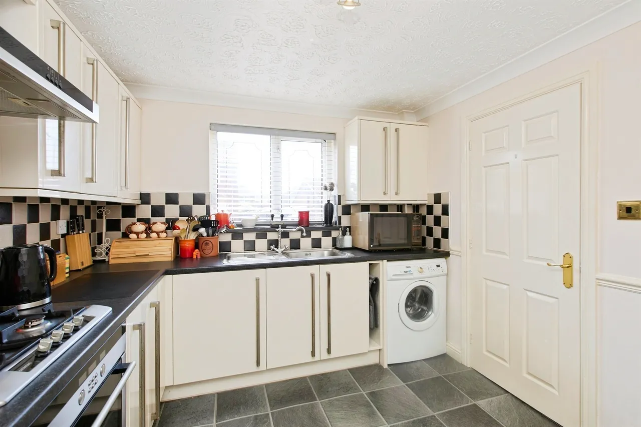 Jennings Way, Burton-On-Trent, DE14, photo 10