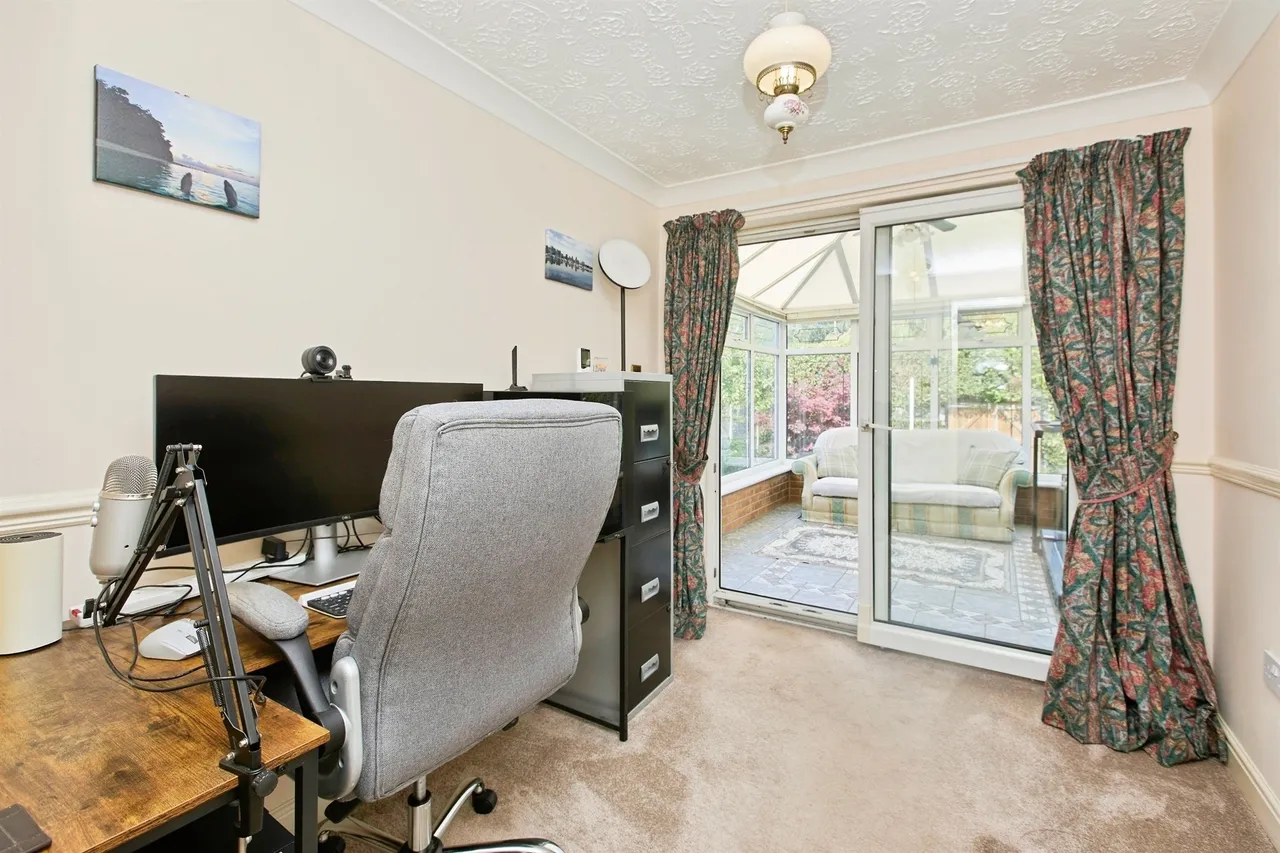 Jennings Way, Burton-On-Trent, DE14, photo 22