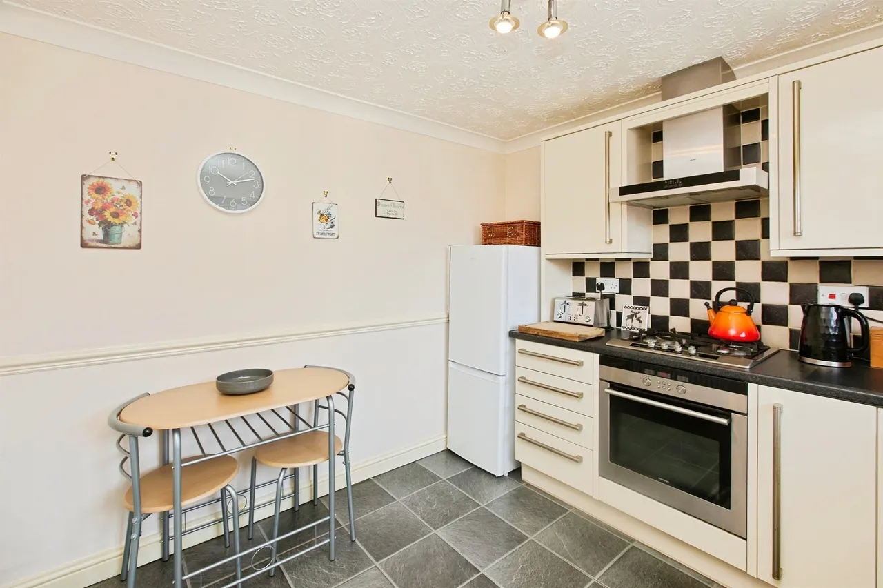 Jennings Way, Burton-On-Trent, DE14, photo 11