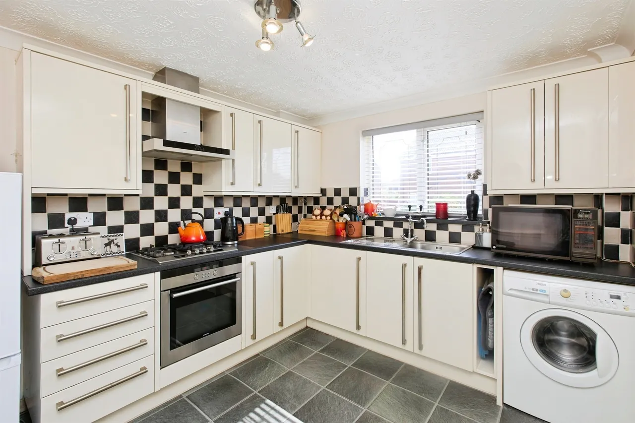 Jennings Way, Burton-On-Trent, DE14, photo 9