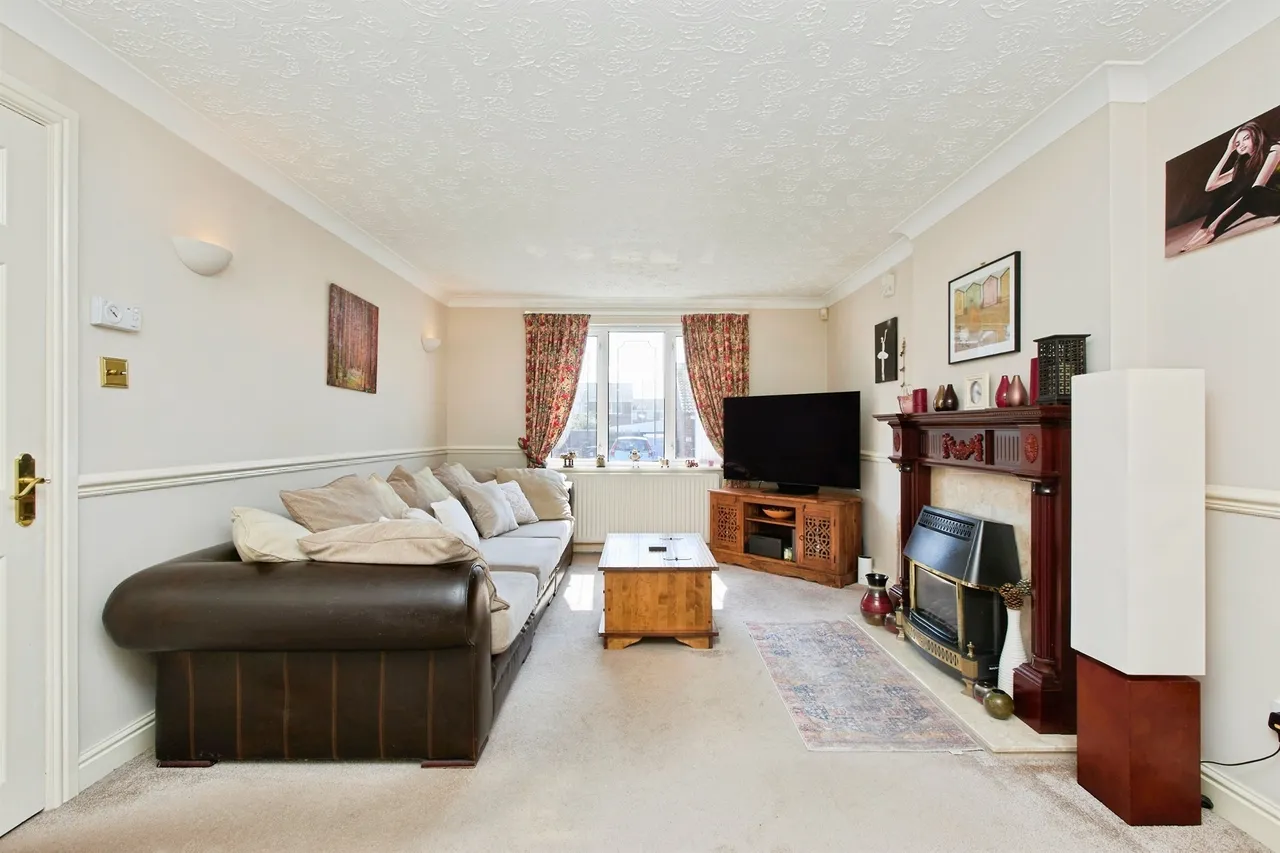 Jennings Way, Burton-On-Trent, DE14, photo 8