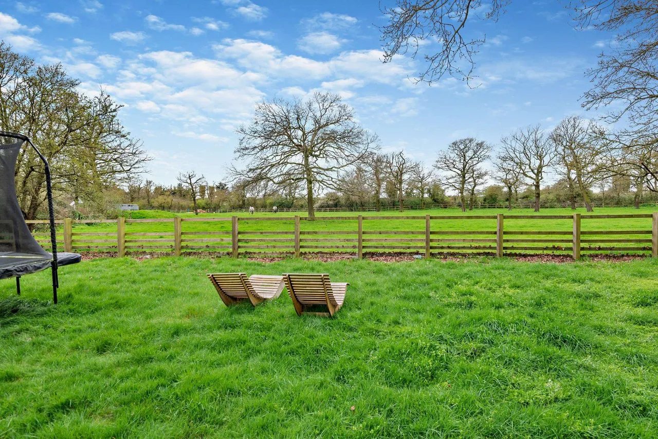 The Furze, Main Road, Mundon, Maldon, CM9 6PU, photo 12