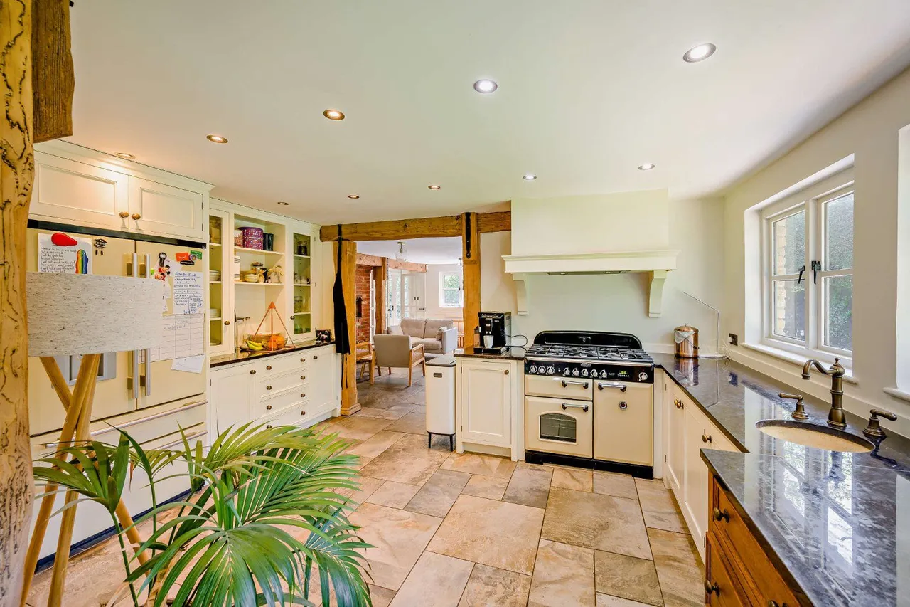 The Furze, Main Road, Mundon, Maldon, CM9 6PU, photo 8