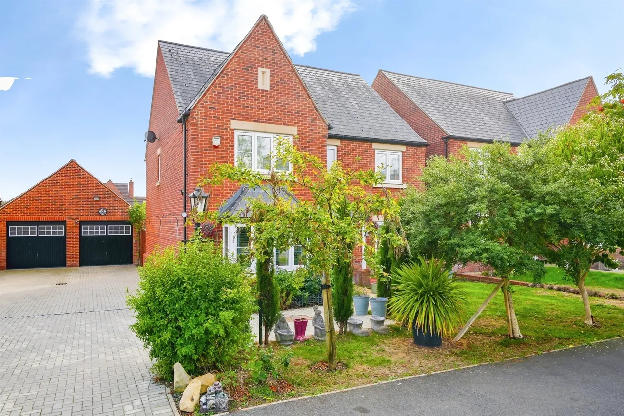 Camp Road, Upper Heyford, OX25, photo 6