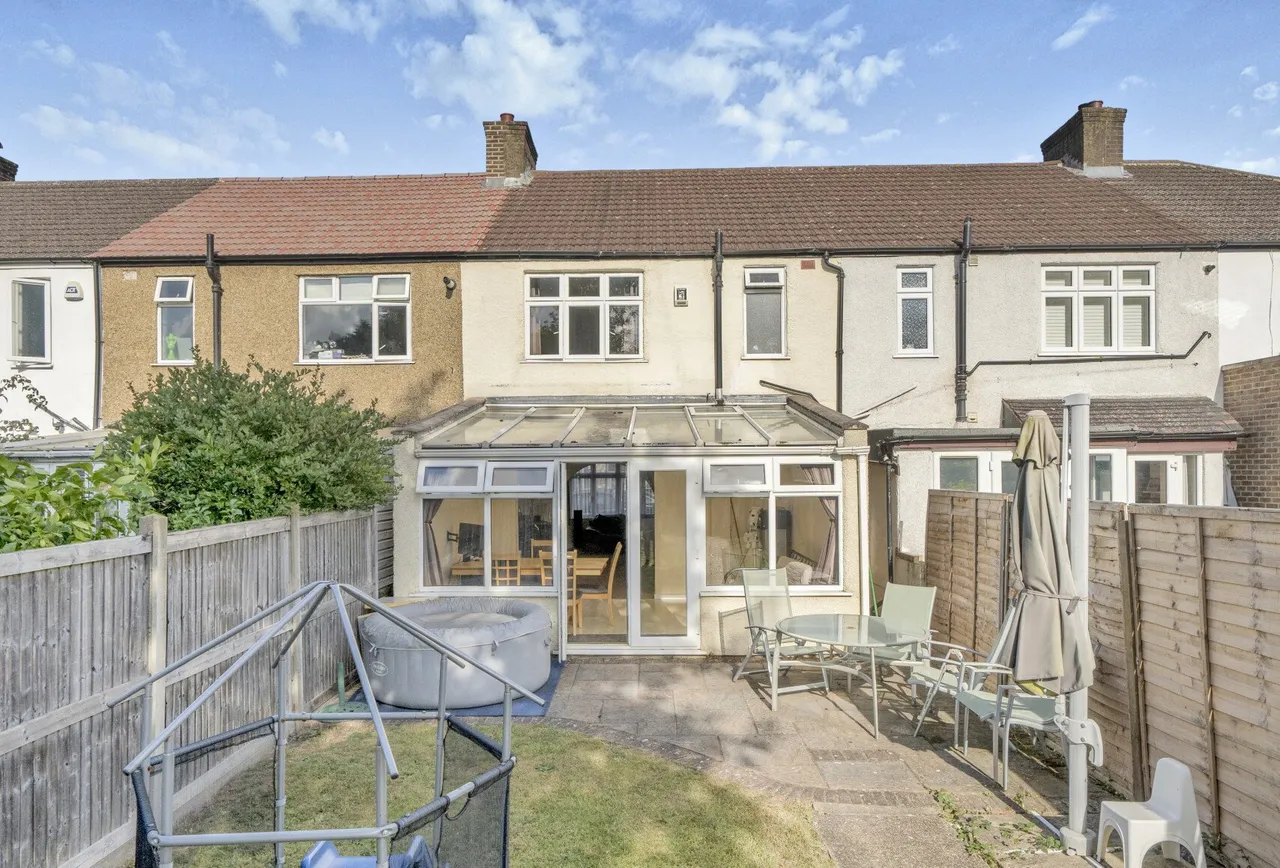 Dale Park Avenue, Carshalton, SM5 2EP, photo 10