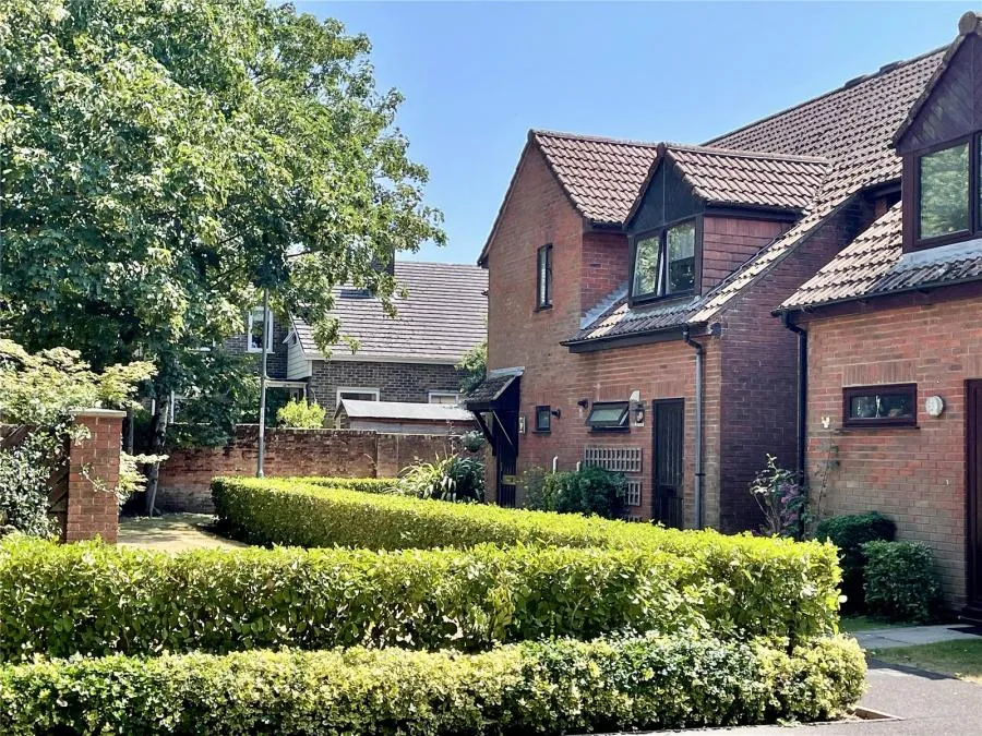 4 bed house for sale, Riverslea Mews, Christchurch, BH23