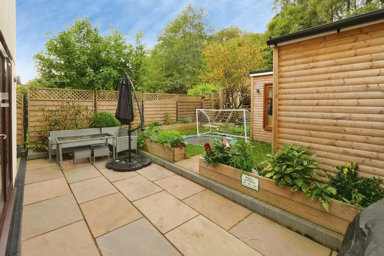 Brecon Heights Ebbw Vale, NP23, photo 7