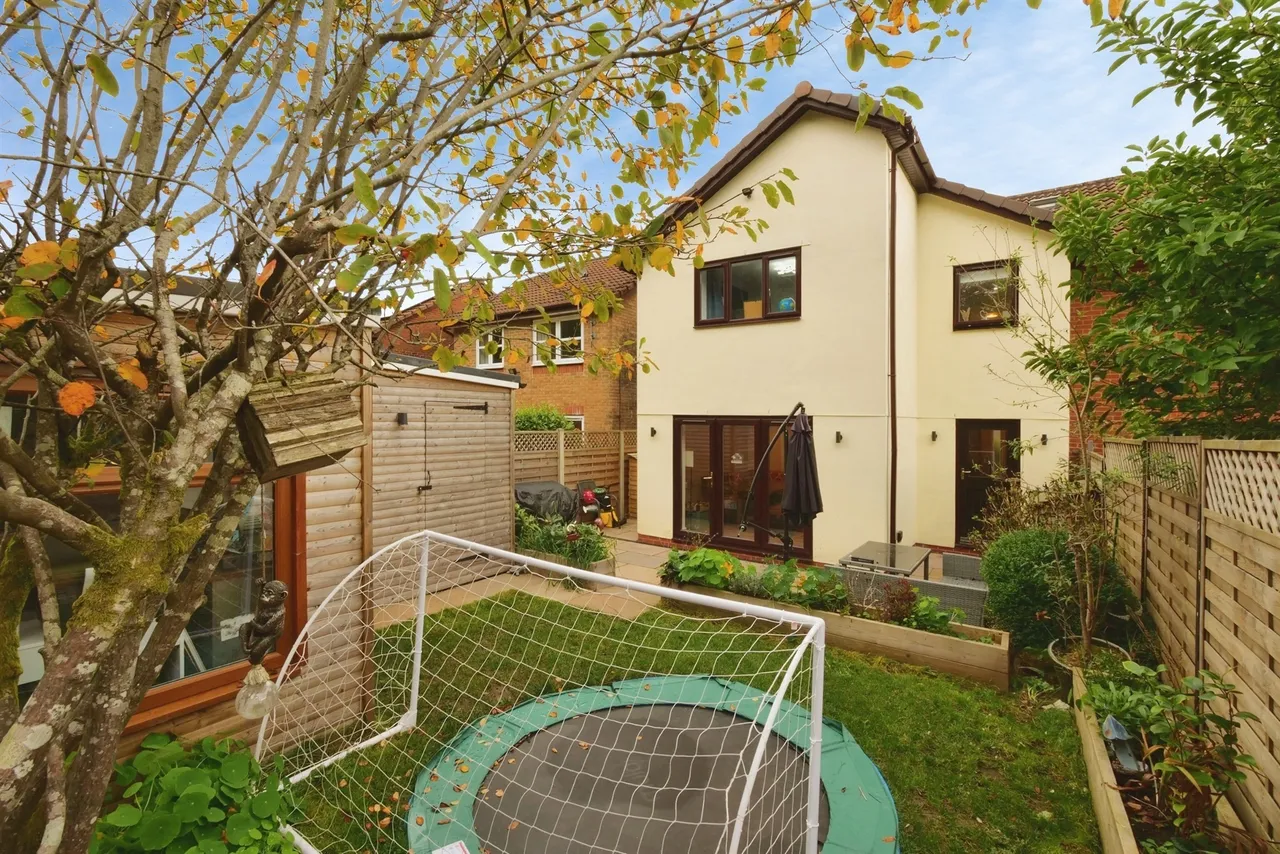 Brecon Heights Ebbw Vale, NP23, photo 8