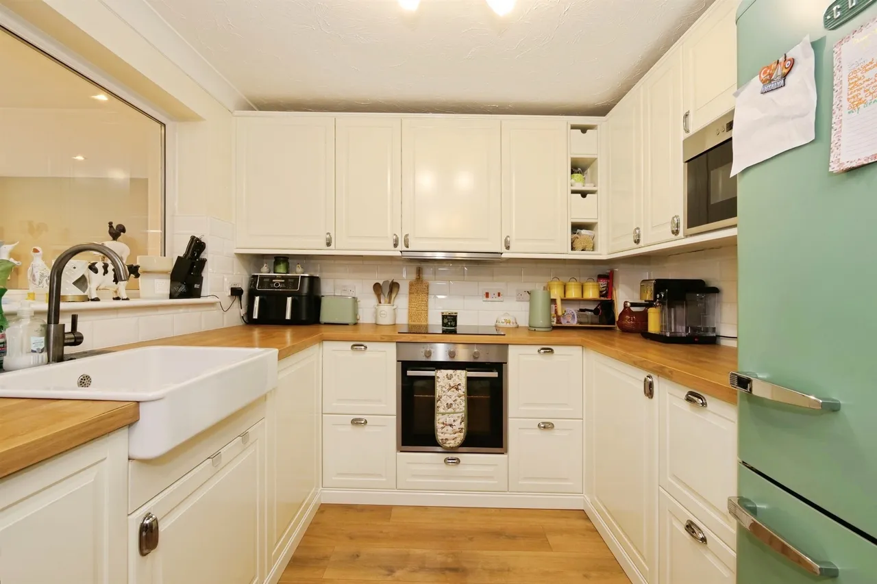 Brecon Heights Ebbw Vale, NP23, photo 23