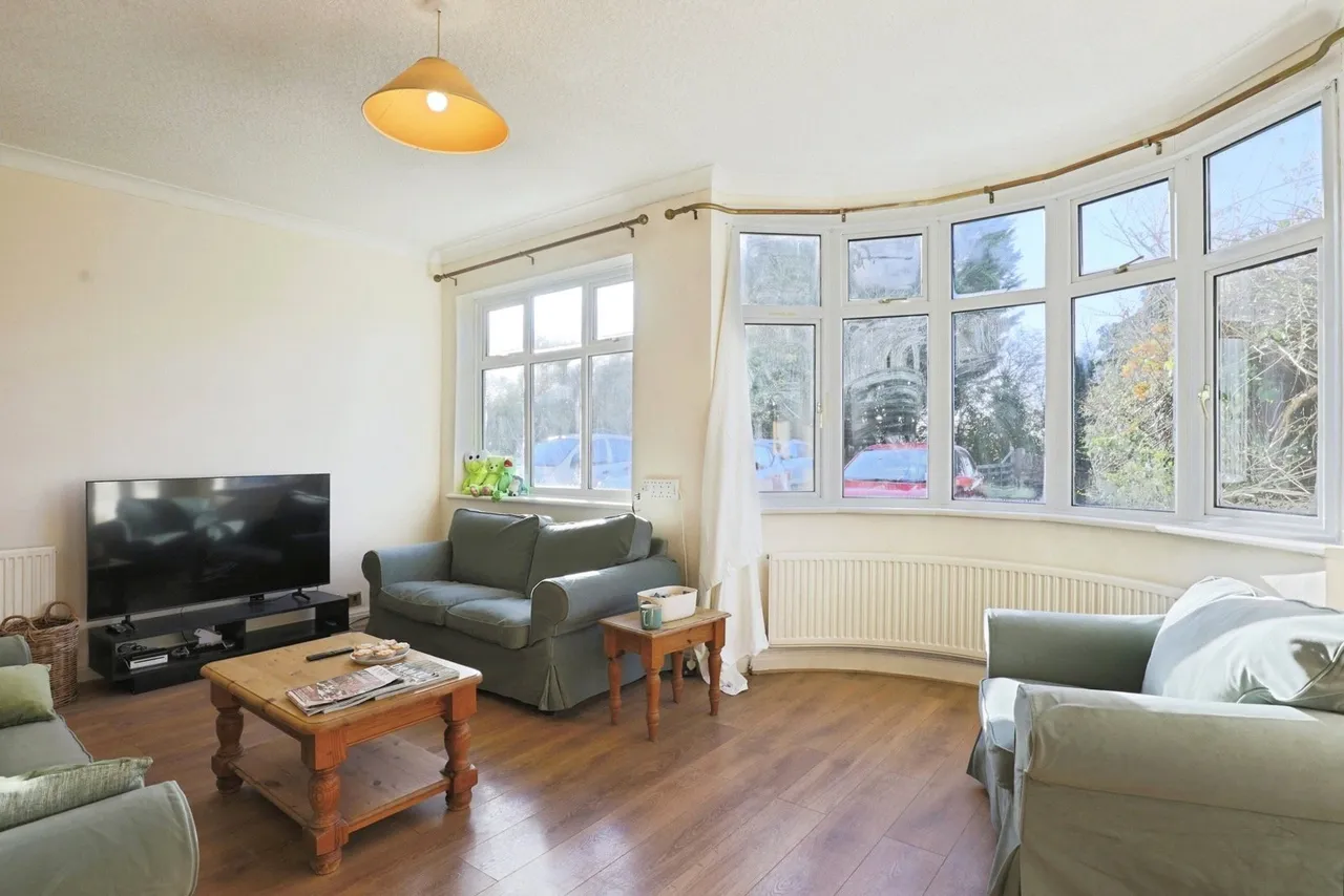 Evesham Road, Broadway, WR12, photo 3