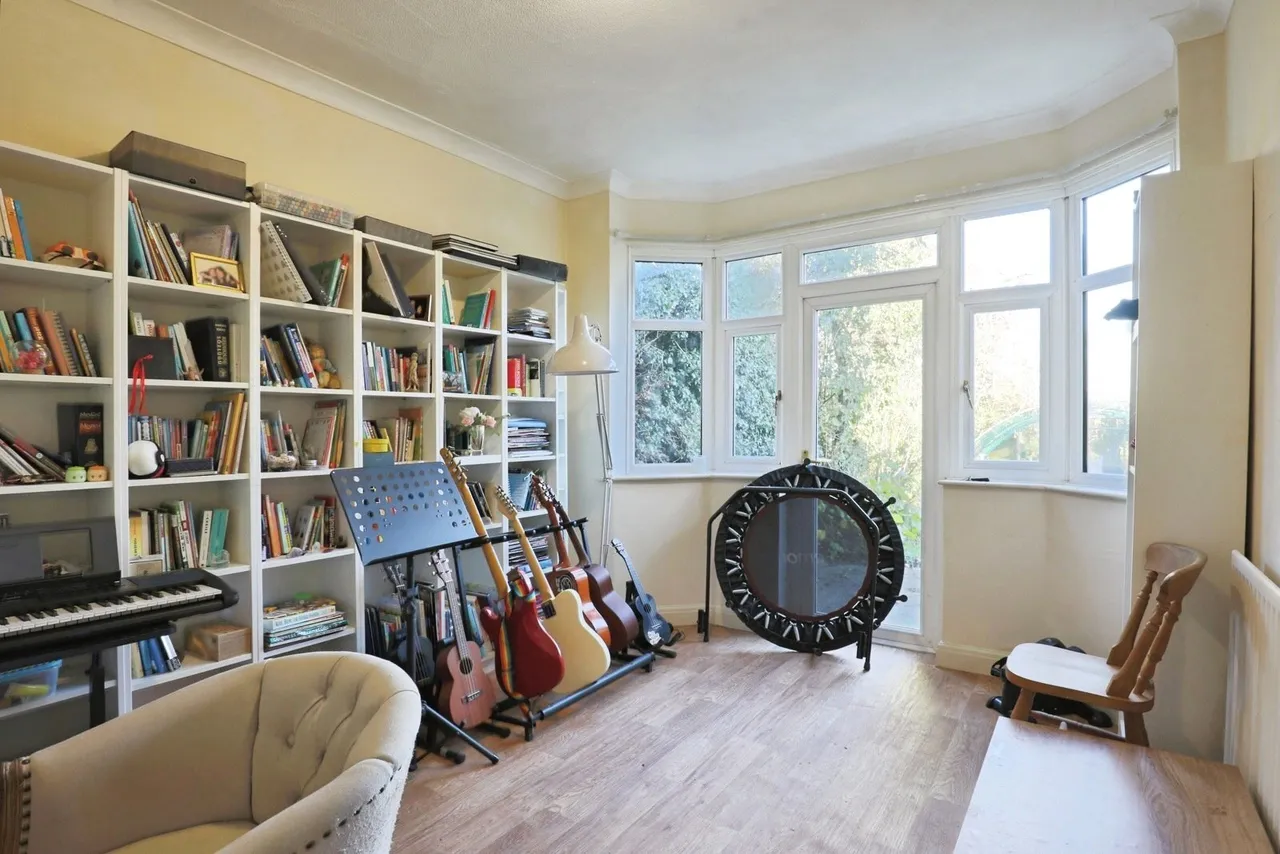 Evesham Road, Broadway, WR12, photo 11