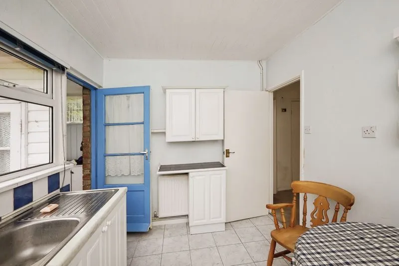 Mount Road, Dover CT17 9LF, photo 8