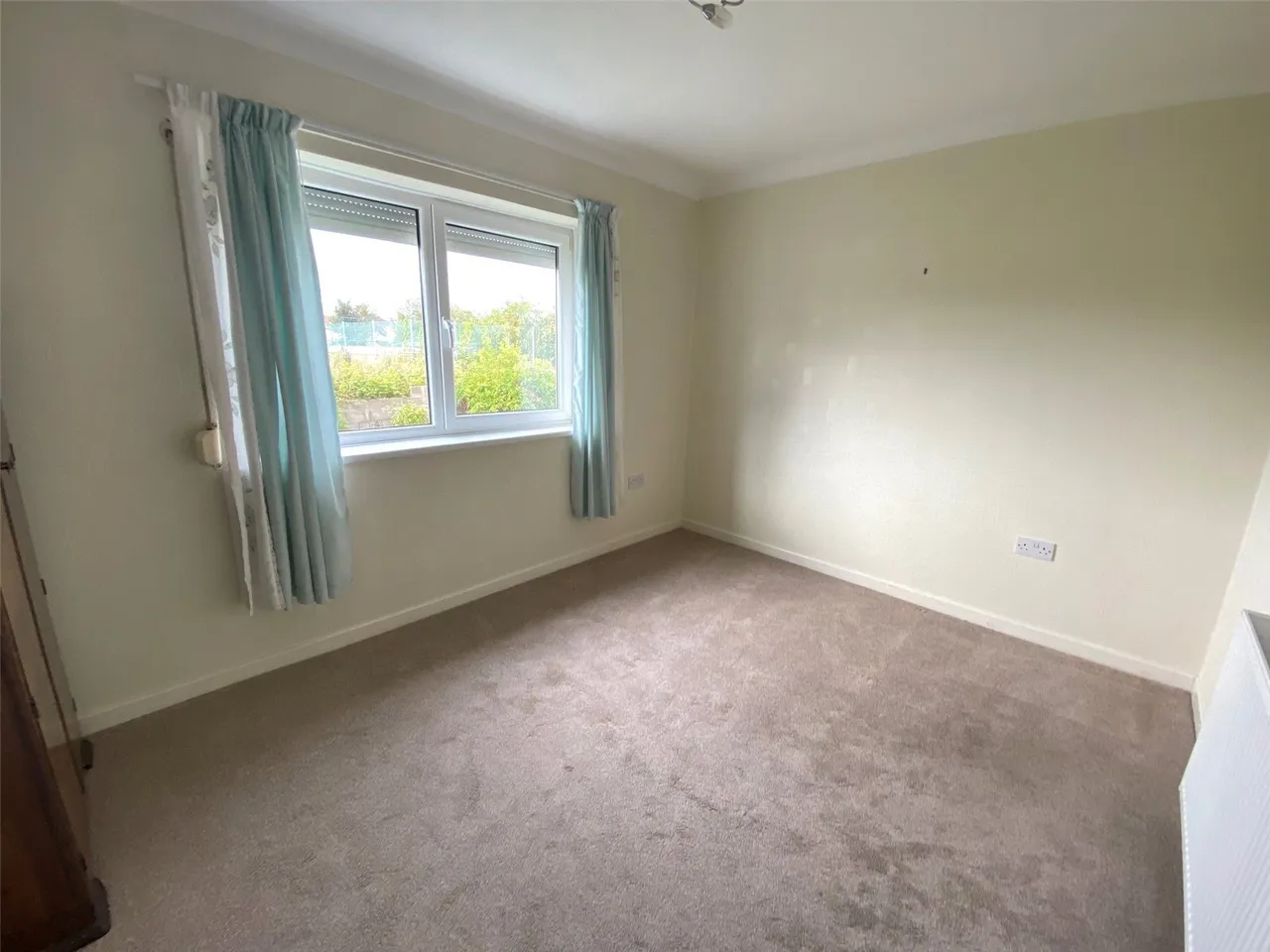 Clevelands Avenue, Morecambe, LA3, photo 14