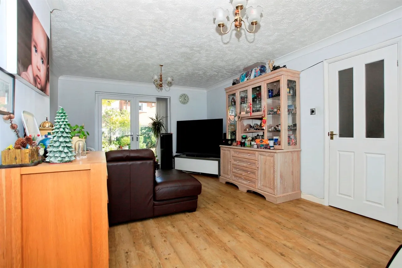 Tarrant Peterborough, PE4, photo 6