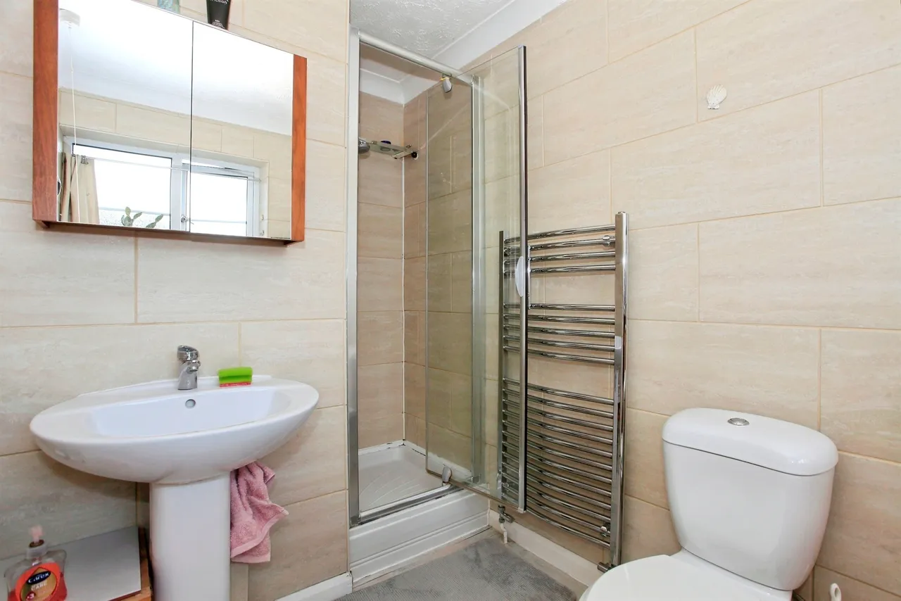 Tarrant Peterborough, PE4, photo 16
