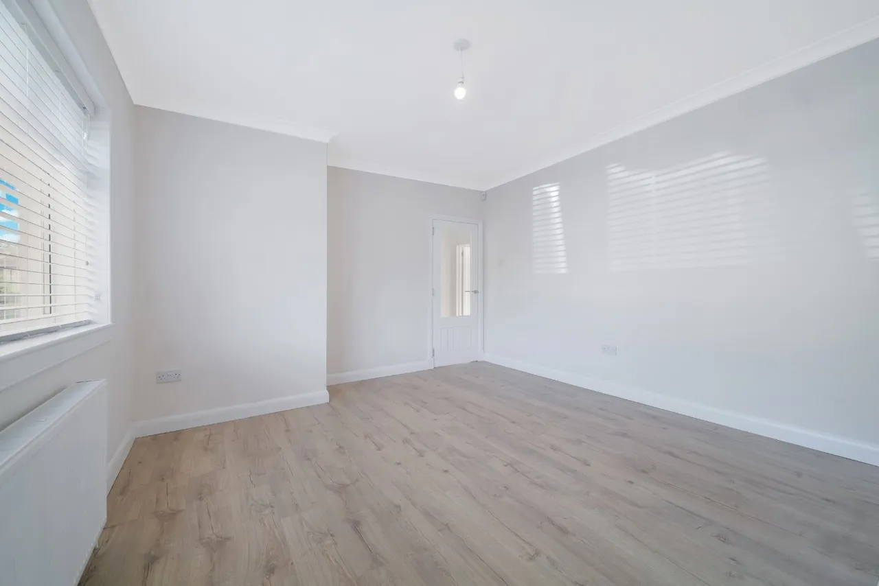 Ladykirk Crescent, Paisley, Renfrewshire, PA2, photo 13