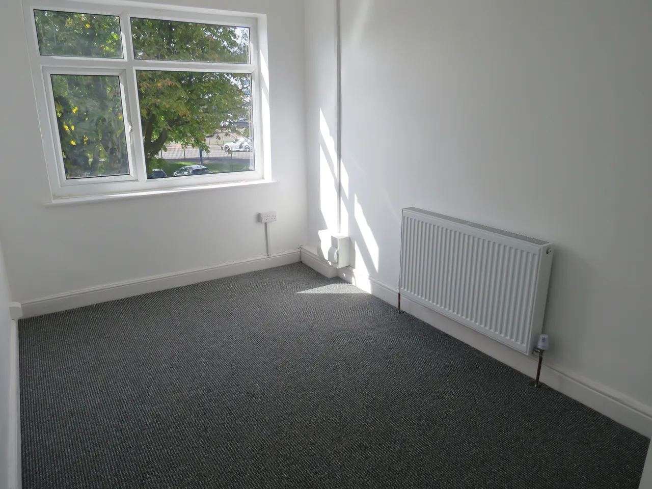 Wolverhampton Road, photo 5