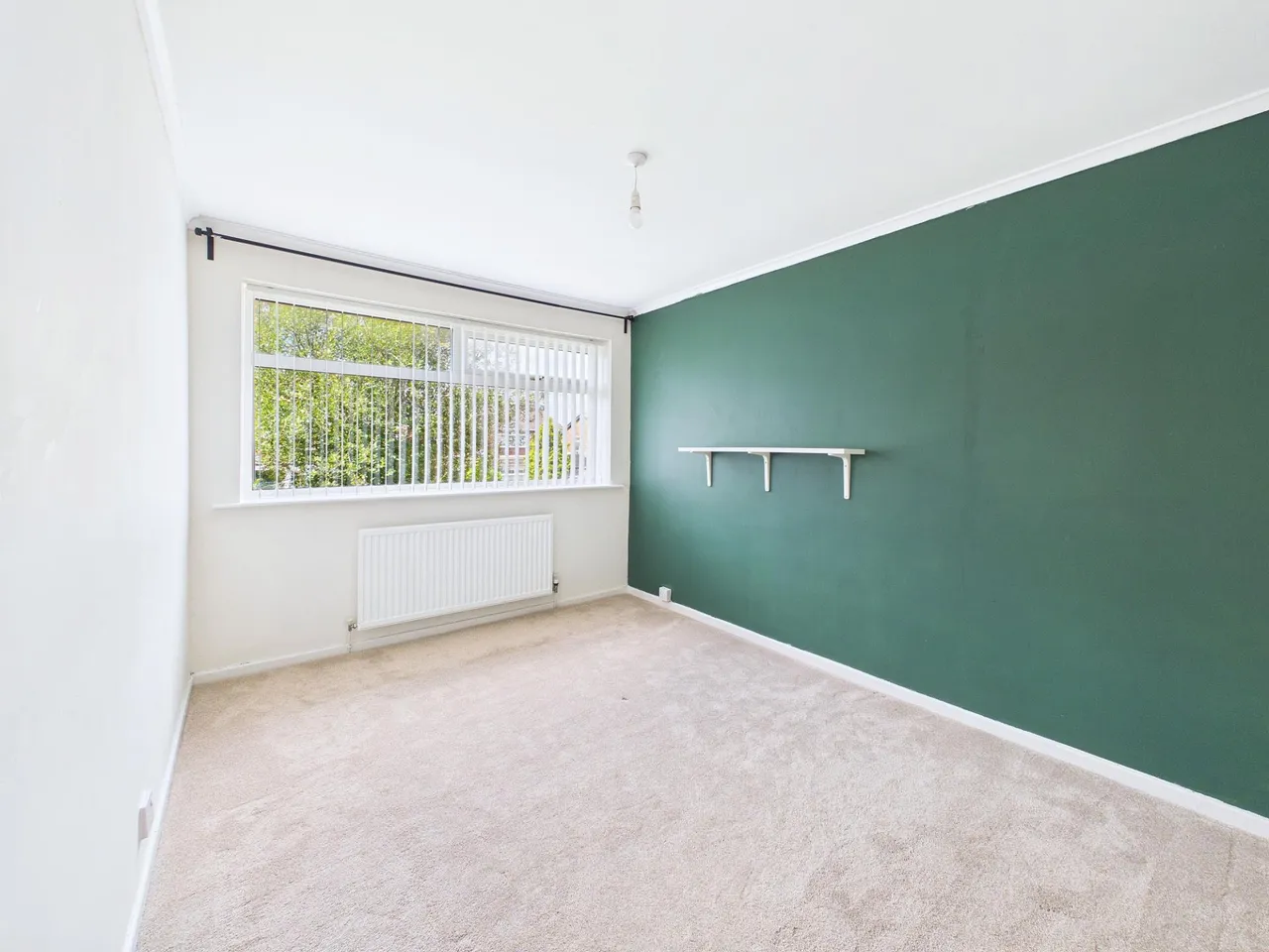 Meadowcroft, Sutton, WA9, photo 16