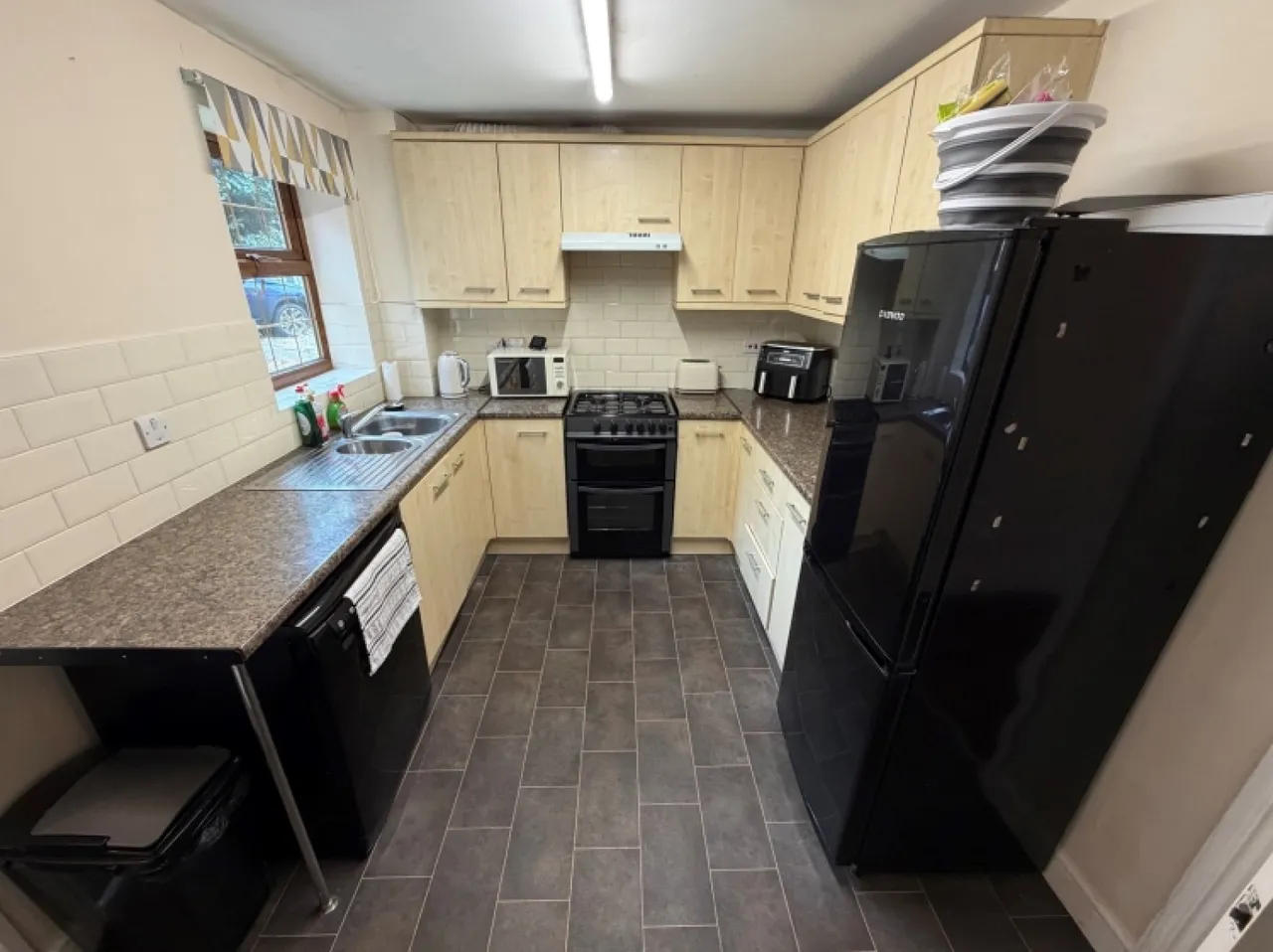 19 Allsops Close, Rowley Regis, West Midlands, B65 8JB, UK, photo 2