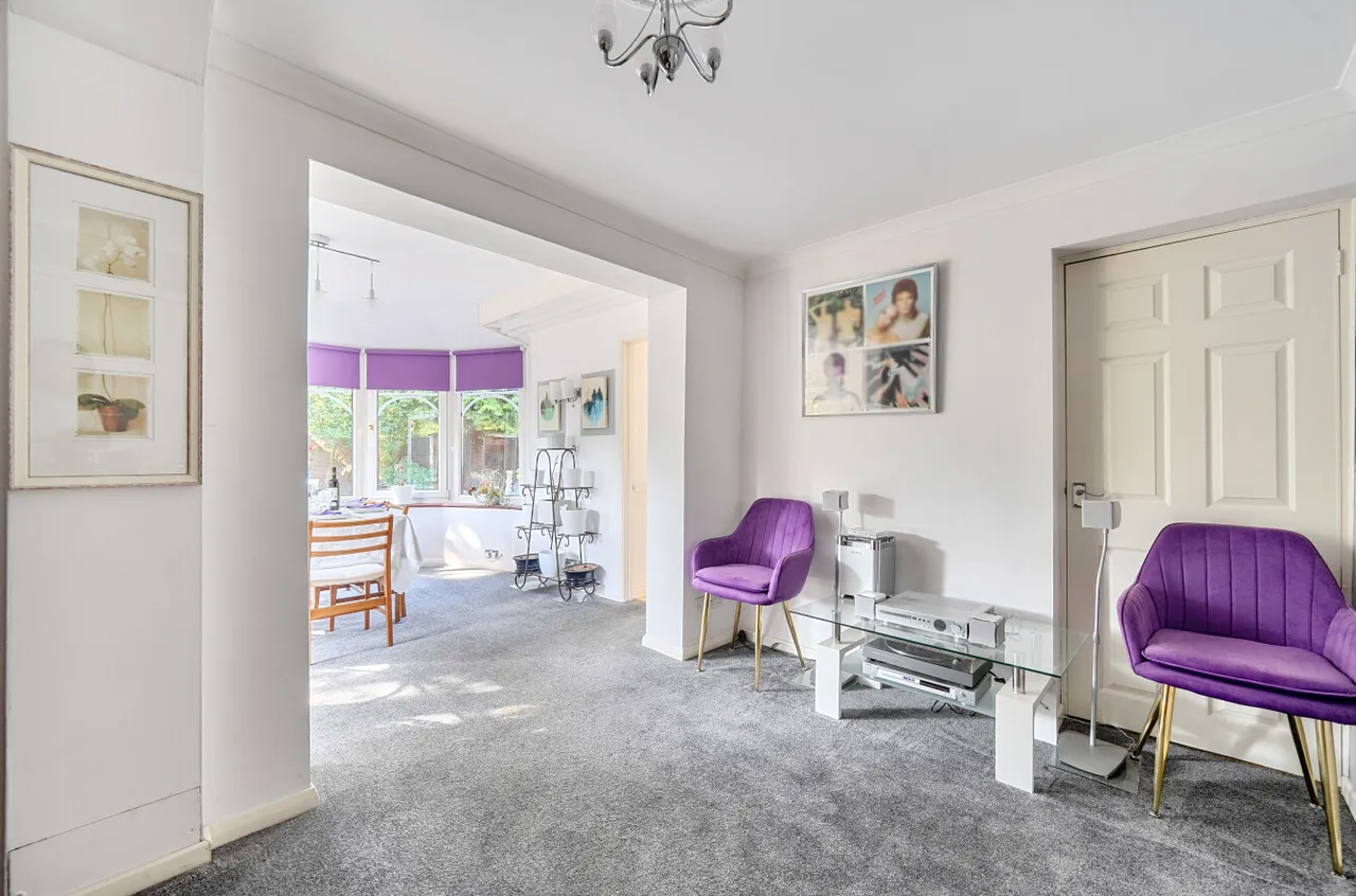 Kilmartin Gardens, Frimley, Camberley, Surrey, GU16 8XL, photo 5