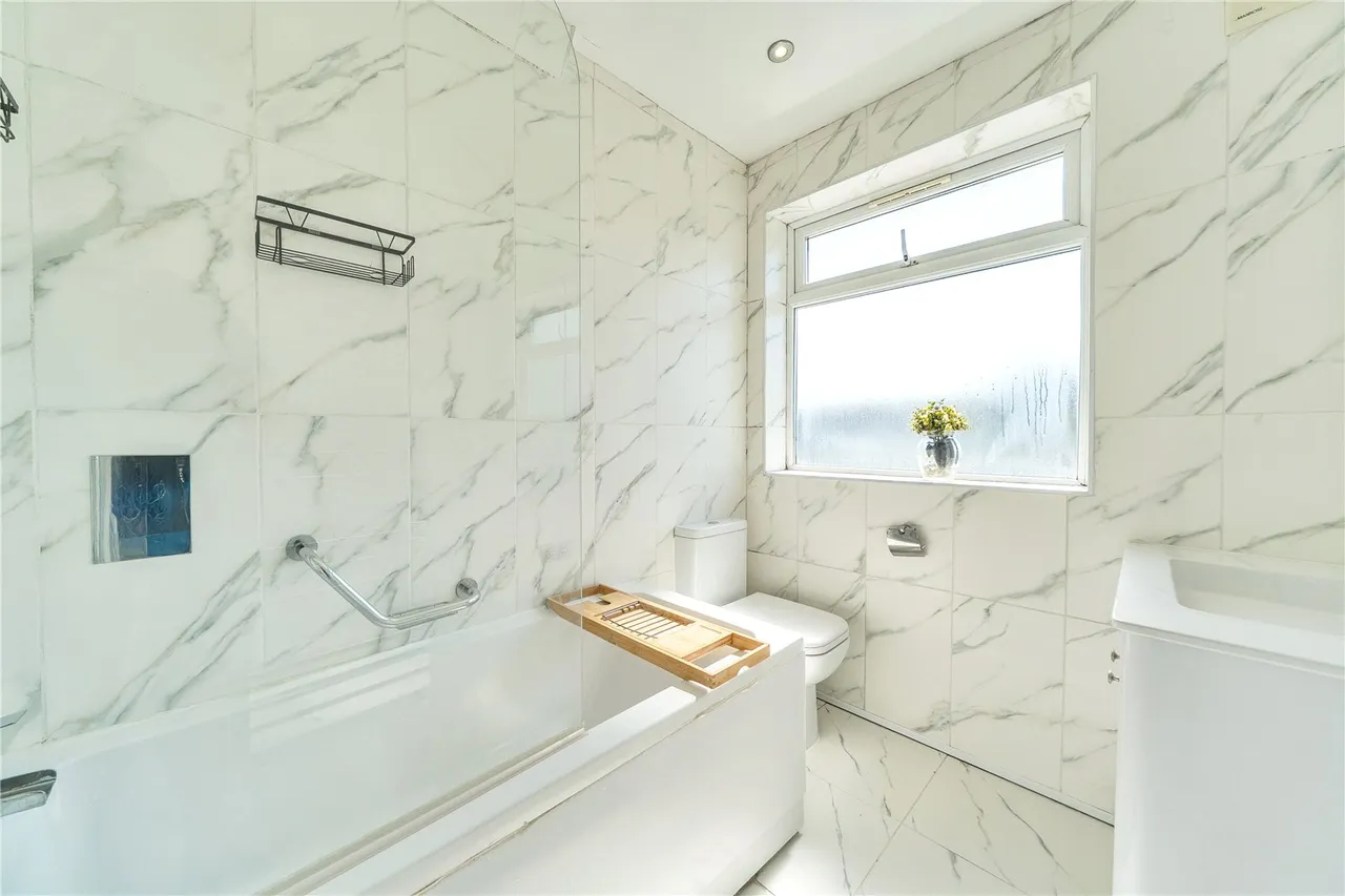 Ravenswood Crescent, Harrow, HA2, photo 8