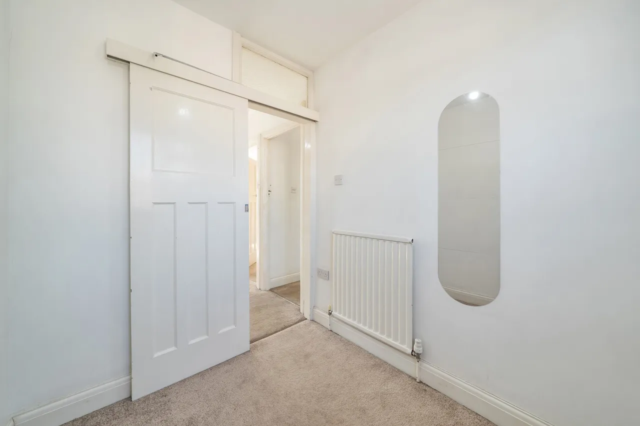 Ravenswood Crescent, Harrow, HA2, photo 15