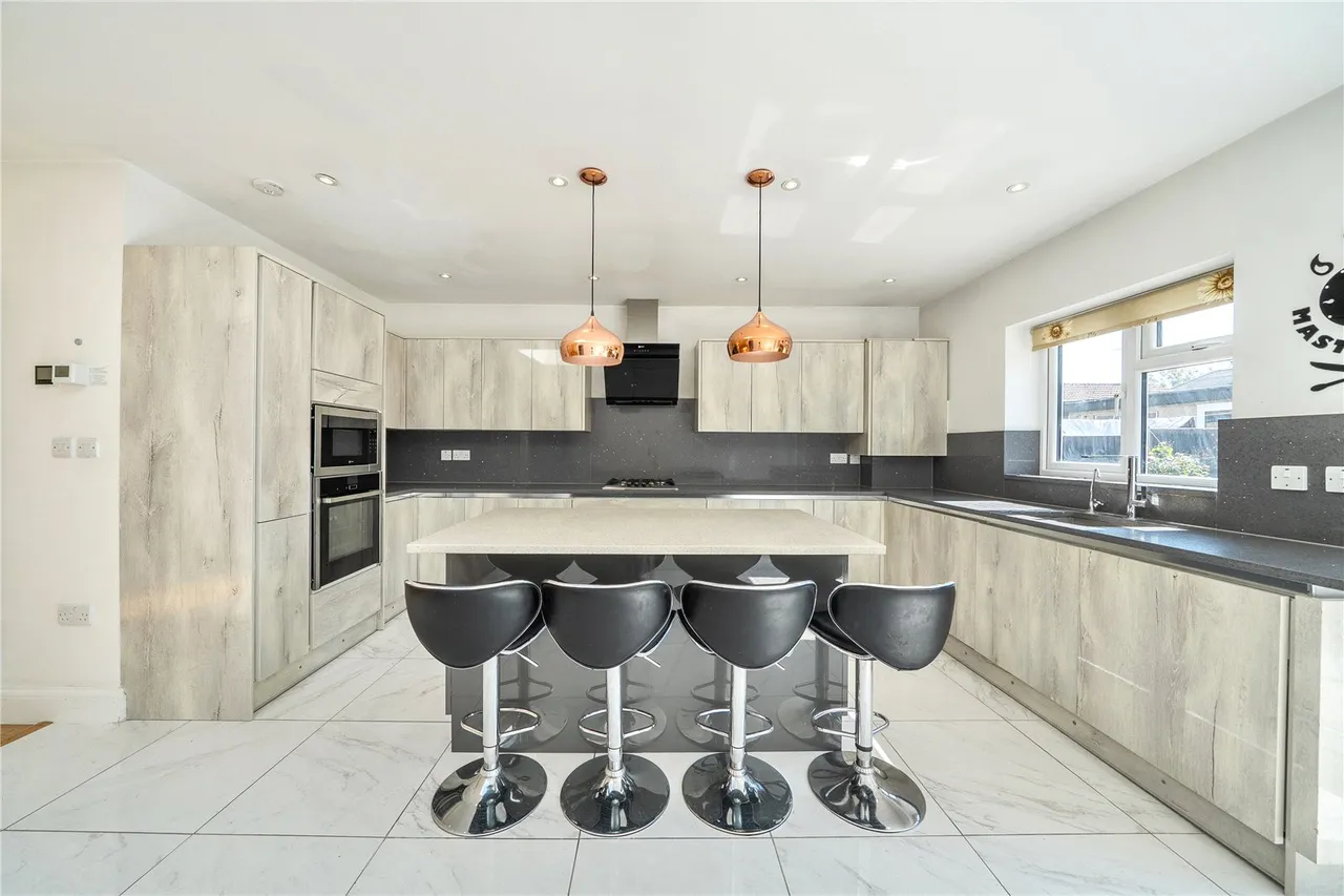 Ravenswood Crescent, Harrow, HA2, photo 14