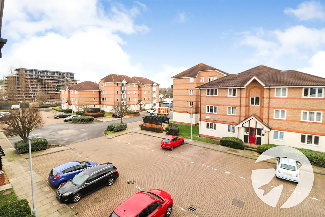 Chandlers Drive, Erith, DA8, photo 11