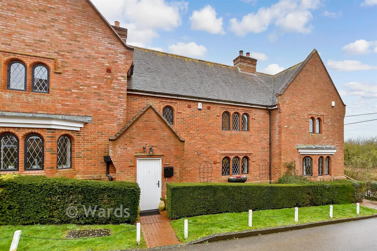 3 bed house for sale, Fitzwalters Meadow, Canterbury, CT3