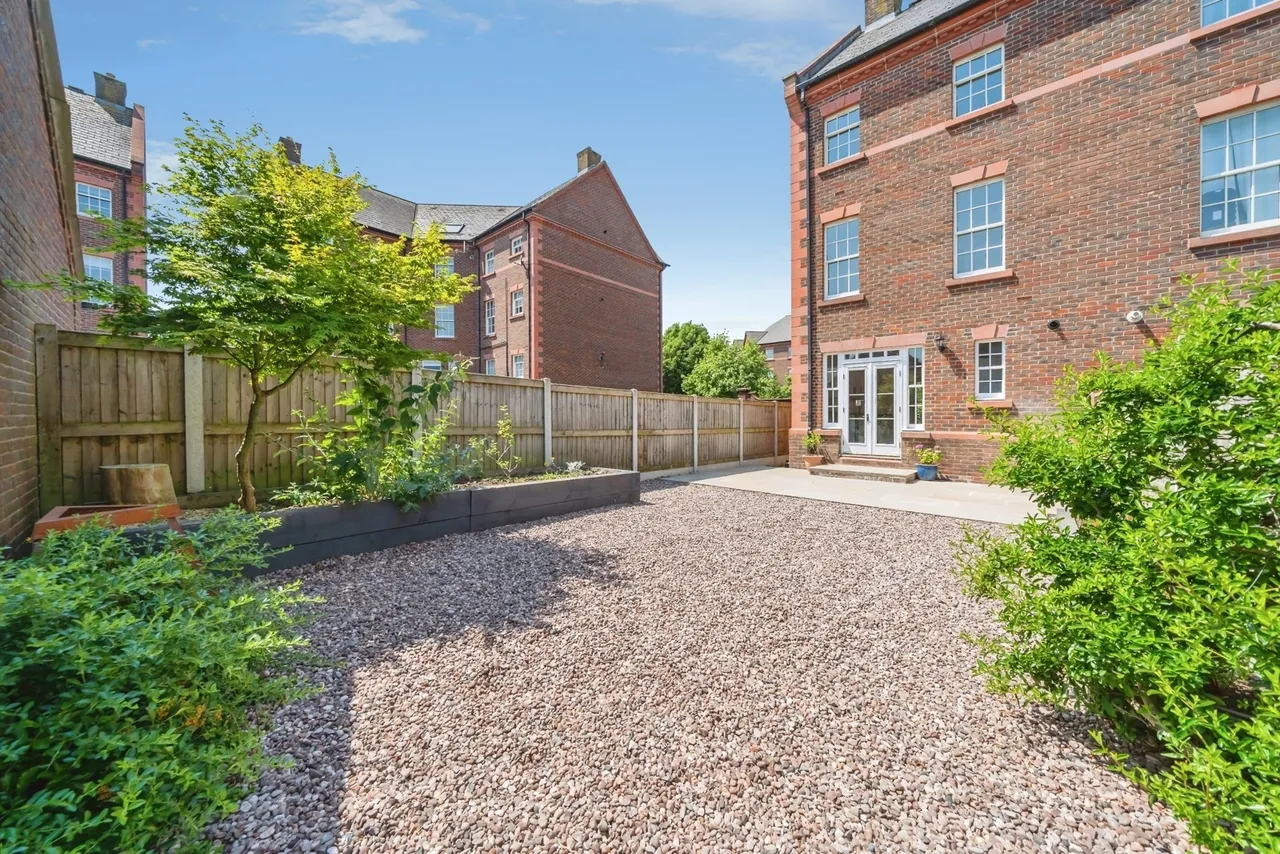 Pewterspear Green Road, Appleton, Warrington, Cheshire, WA4, photo 5