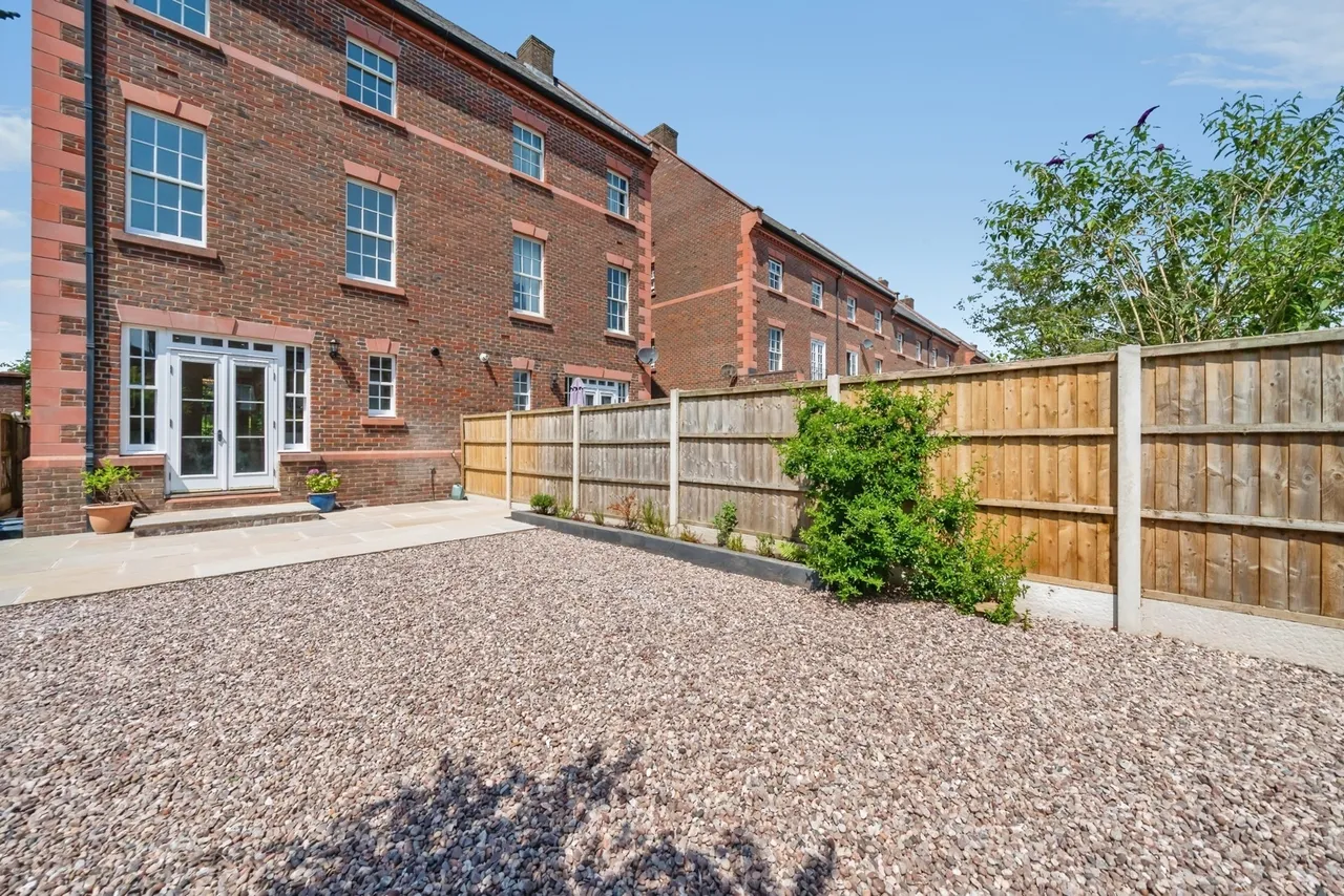Pewterspear Green Road, Appleton, Warrington, Cheshire, WA4, photo 14