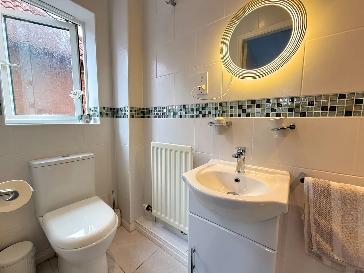 Charleston Close, Sale, photo 13