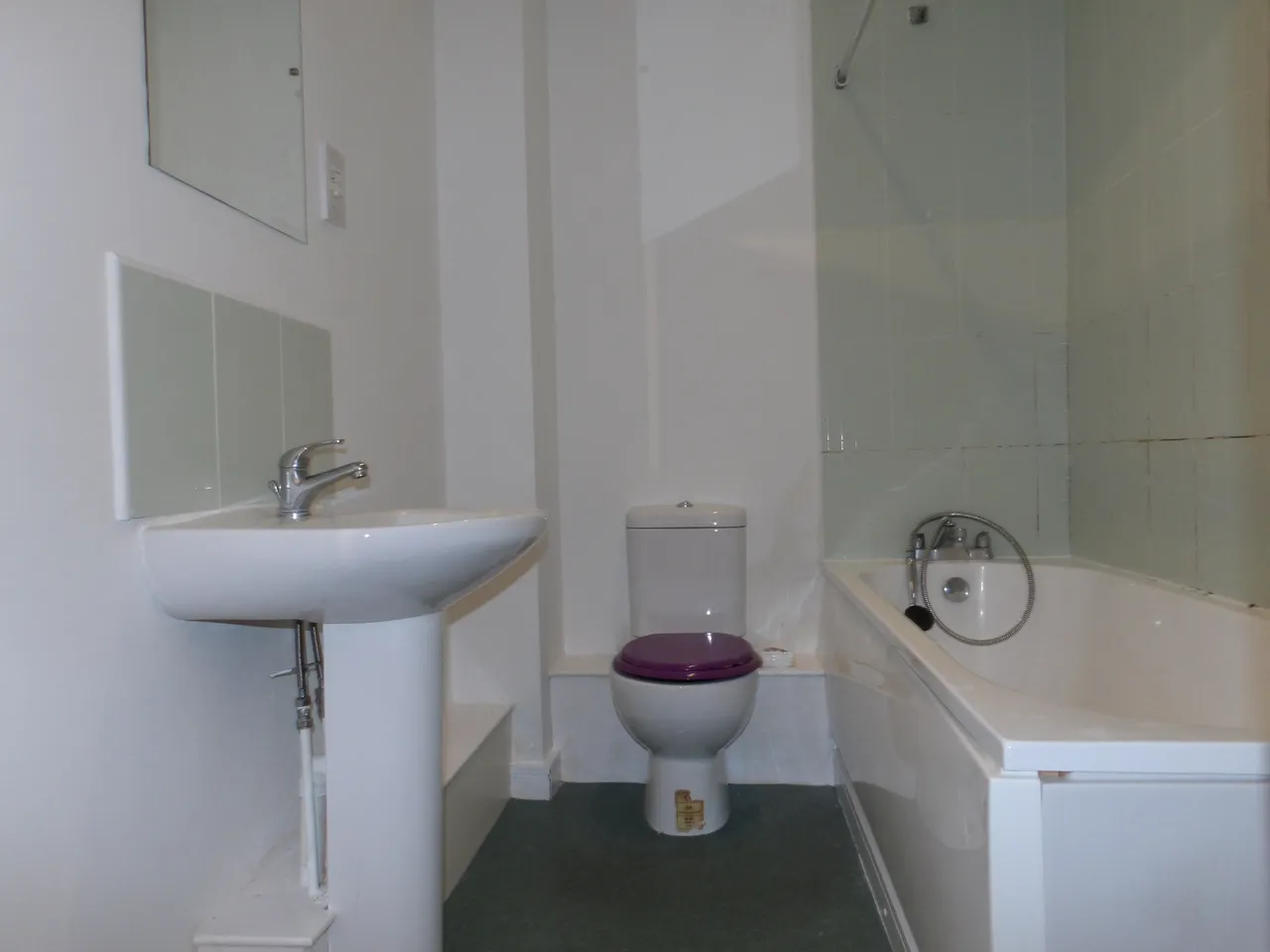 St Crispins Court, Mansfield, NG18, photo 3