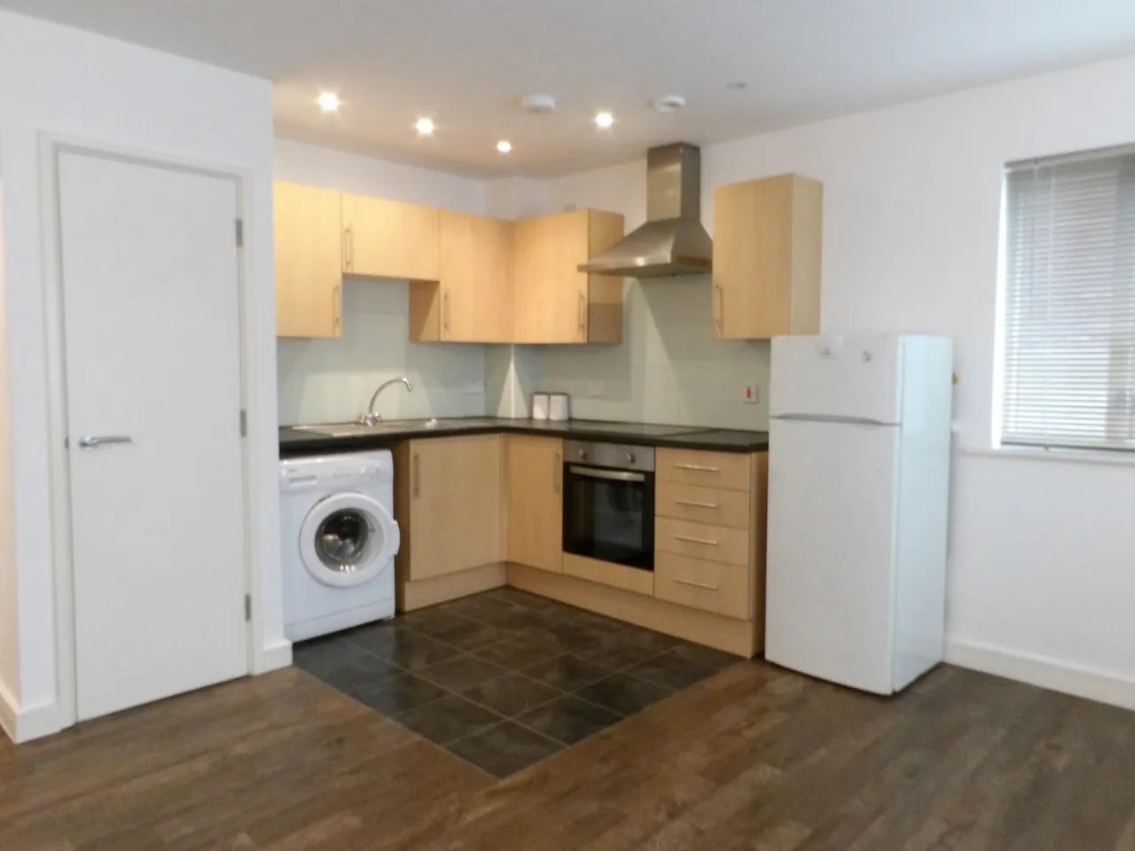 St Crispins Court, Mansfield, NG18, photo 2