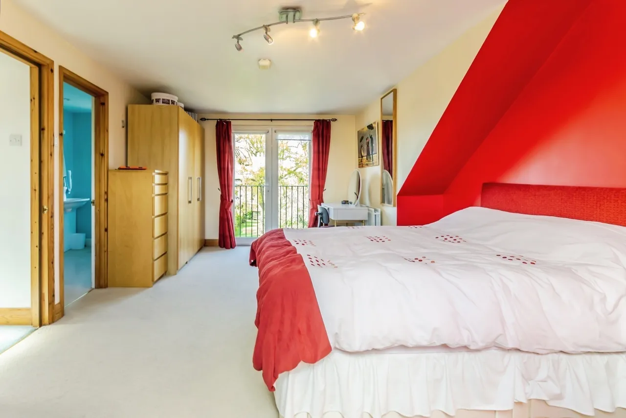 Harewood Gardens, Sanderstead, South Croydon, Surrey, CR2, photo 5